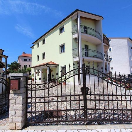 Apartments Villa Mara Rovinj Exterior photo