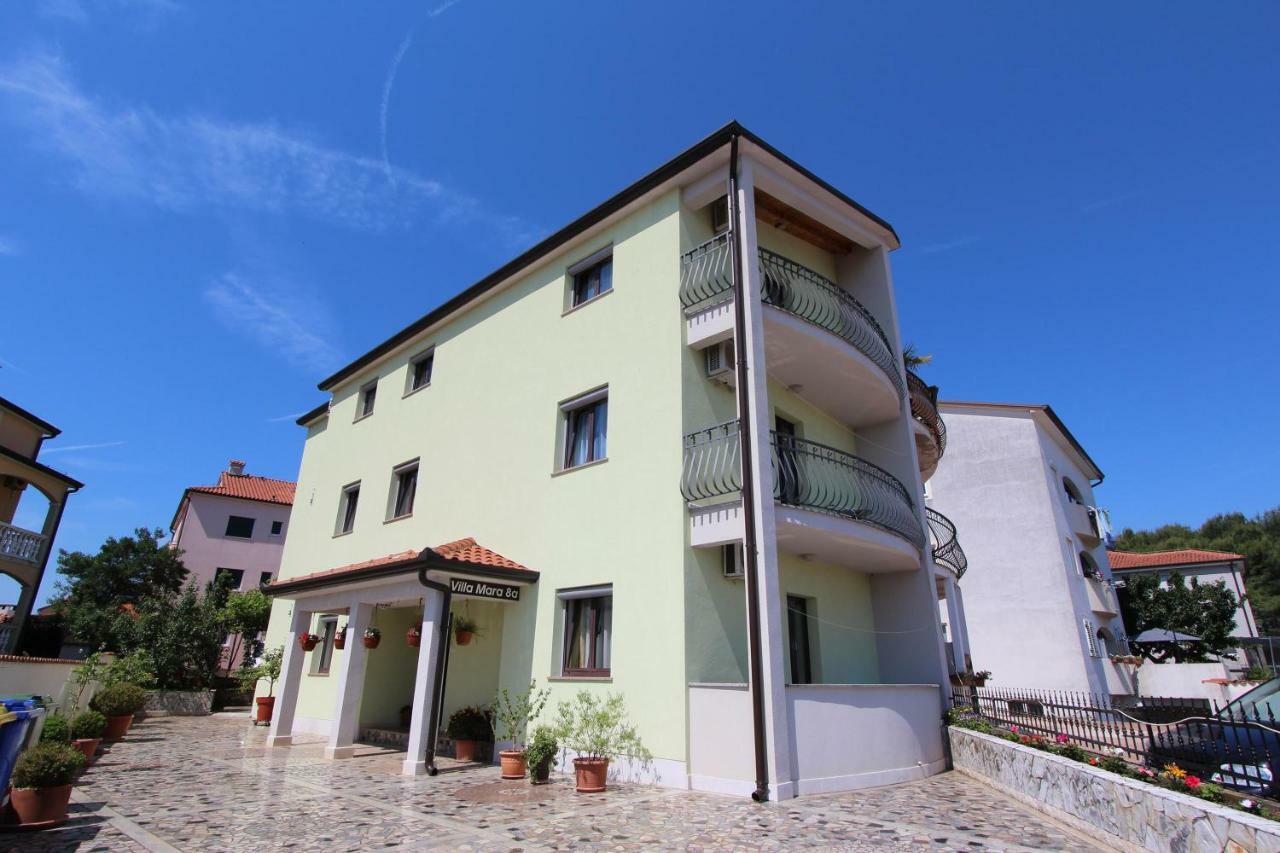Apartments Villa Mara Rovinj Exterior photo