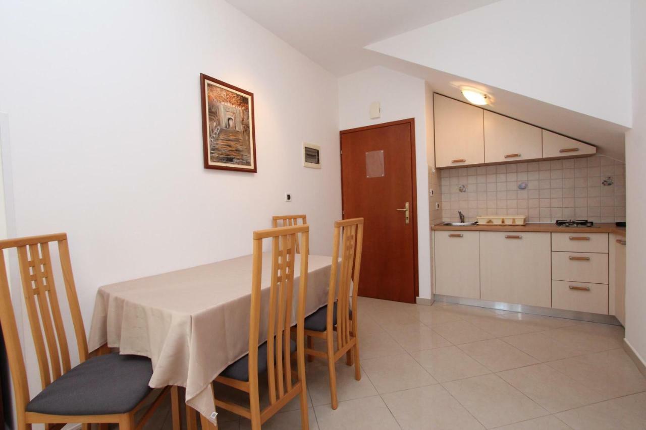 Apartments Villa Mara Rovinj Exterior photo