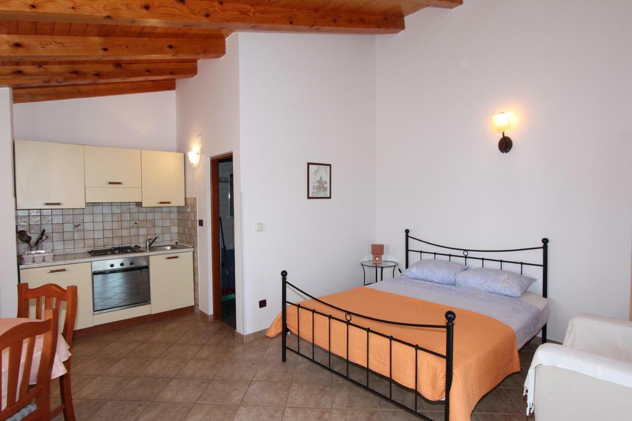 Apartments Villa Mara Rovinj Room photo