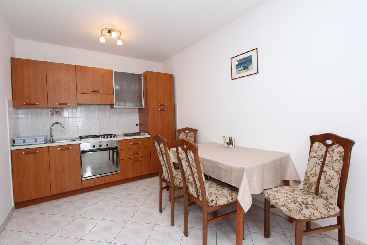 Apartments Villa Mara Rovinj Exterior photo
