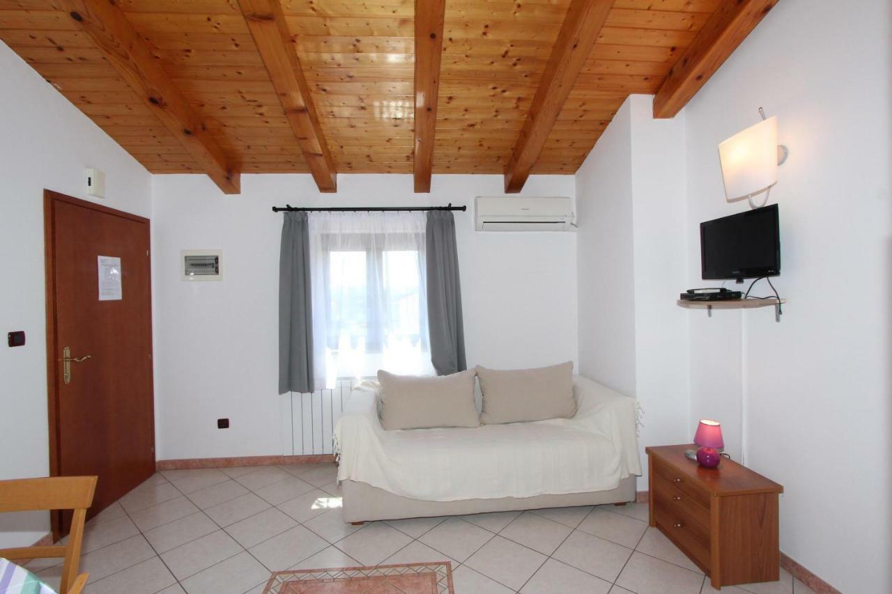 Apartments Villa Mara Rovinj Exterior photo